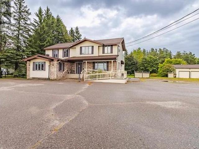 House for sale in Sault Sainte Marie, Ontario