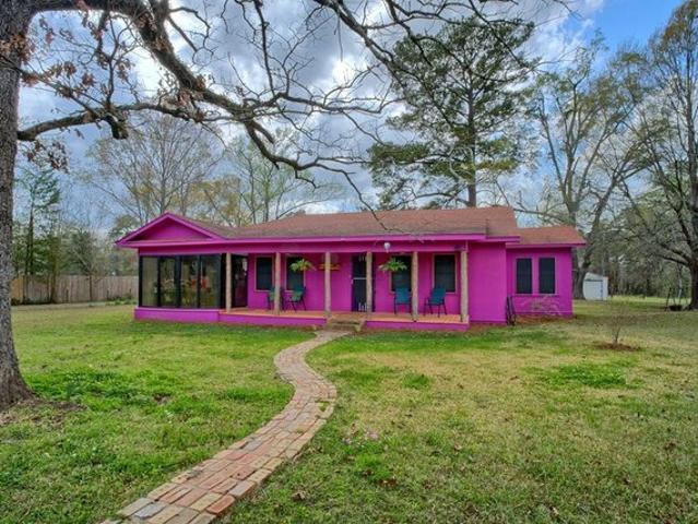 House for sale in Sabine, Texas
