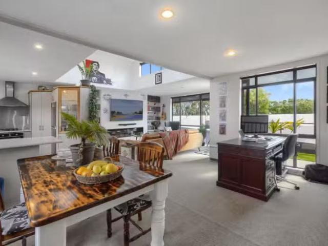 House for sale in Omokoroa, Bay Of Plenty
