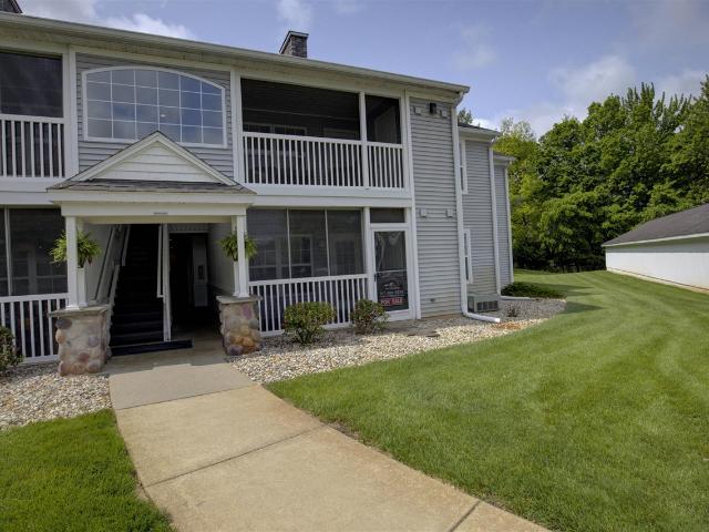 Condo for sale in Jackson
