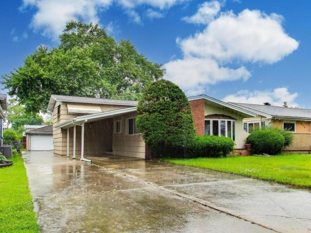 House for sale in Addison, Illinois