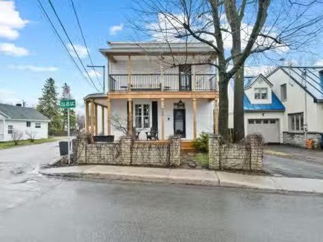 House for sale in Sainte-rose, Quebec