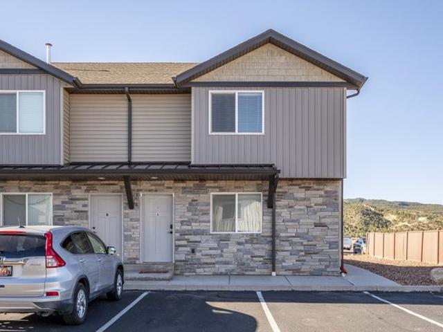 Townhouse for sale in Iron, Utah