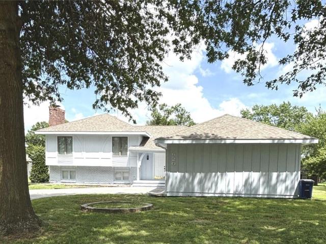 House for sale in Chanute