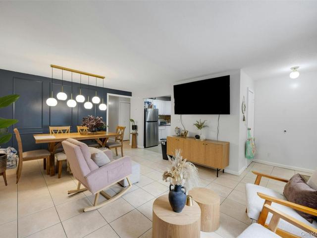 Condo for sale in The Bronx, Arverne