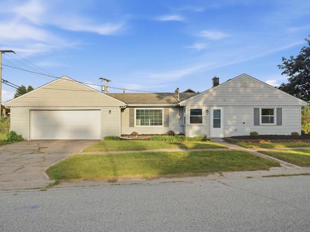 House for sale in Hobart, Lake County