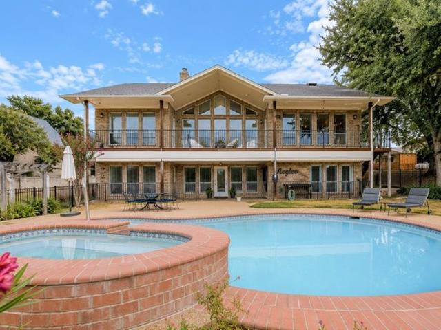 House for sale in Hood, Texas