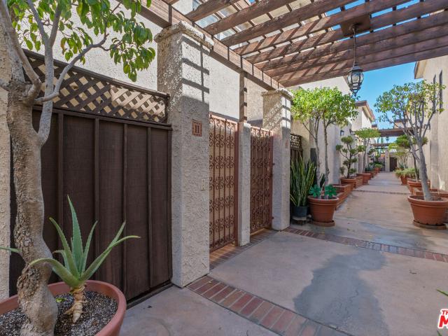 Condo for sale in Panorama City Neighborhood Council District, Canoga Park