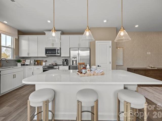 Townhouse for sale in Charlotte, Mecklenburg County