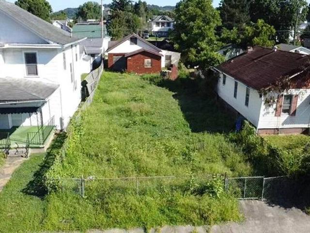 House for sale in Huntington, West Virginia