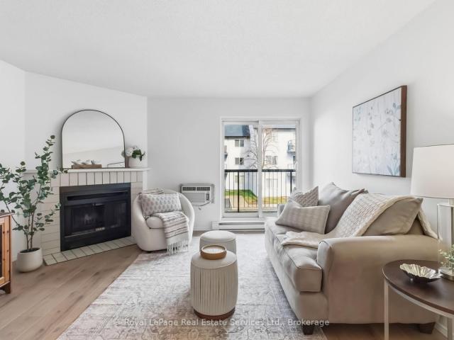 Condo for sale in Oakville, Golden Horseshoe
