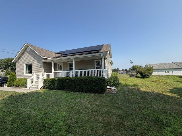 House for sale in Whiteside, Illinois