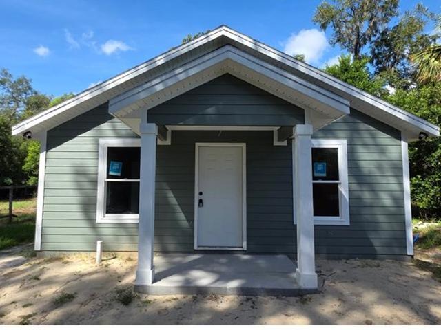 House for sale in Suwannee, Florida
