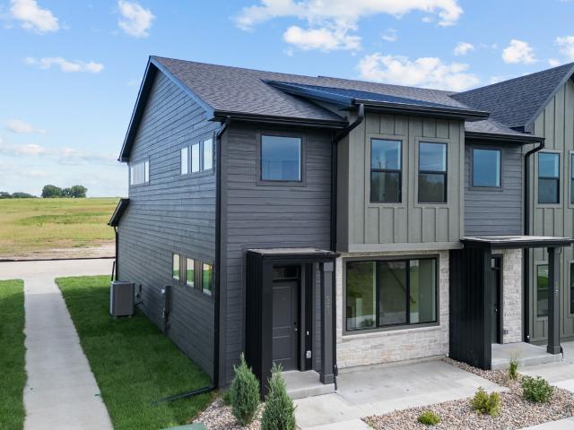 Condo for sale in Norwalk, Iowa