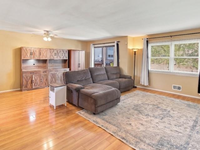 Townhouse for sale in Flagtown, New Jersey