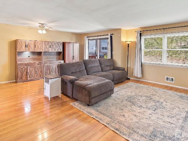 Townhouse for sale in Flagtown, New Jersey