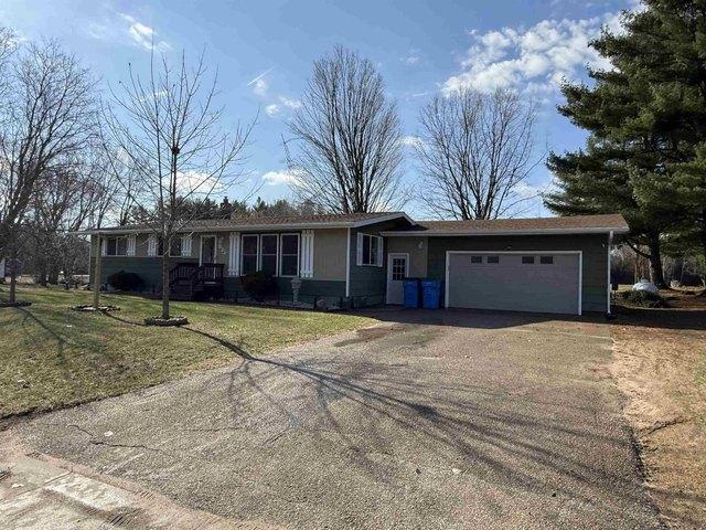 House for sale in Gresham, Wisconsin
