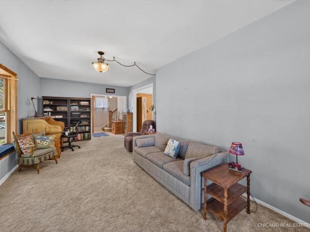House for sale in Mchenry, Illinois