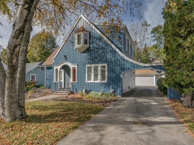 House for sale in Kaukauna, Outagamie County