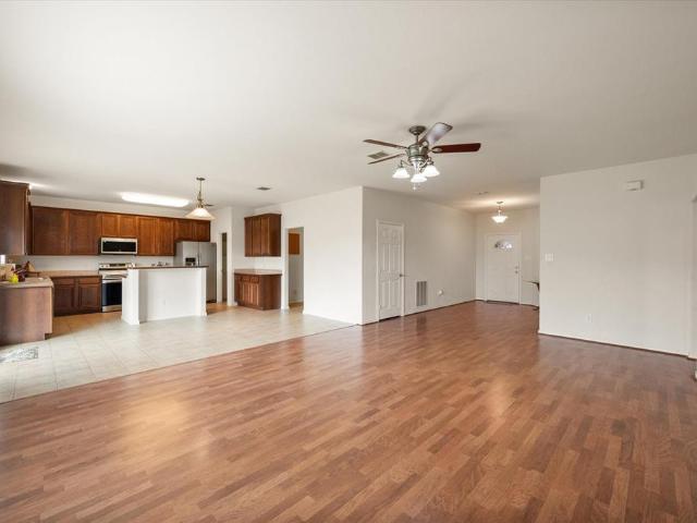 House for sale in Navarro, Texas
