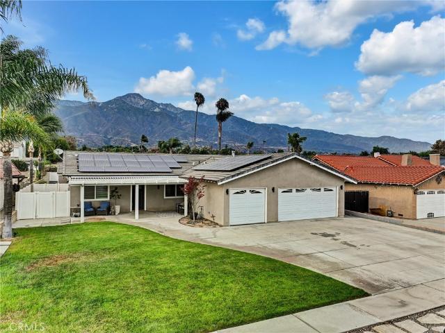 House for sale in Alta Loma, Alta