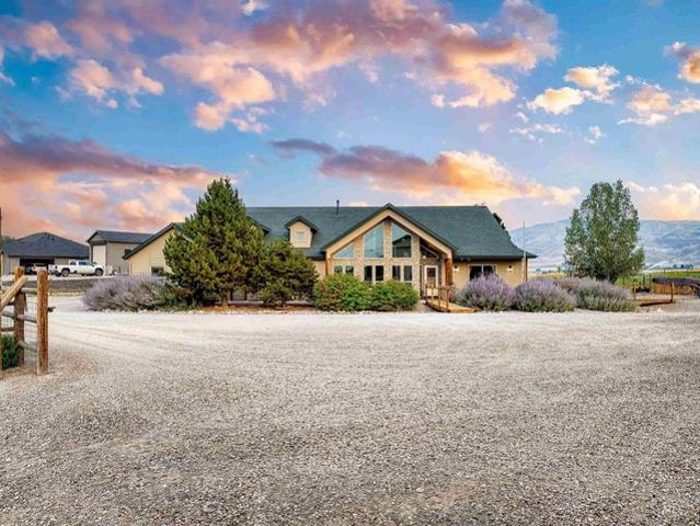 House for sale in Horseshoe Bend, Idaho