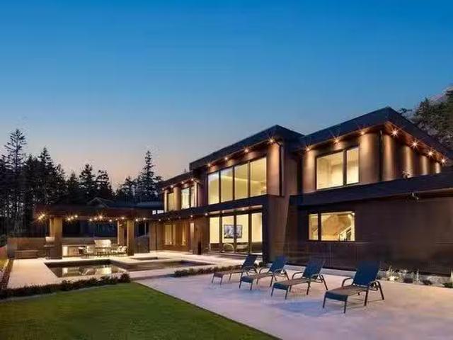House for sale in Mount Currie, British Columbia