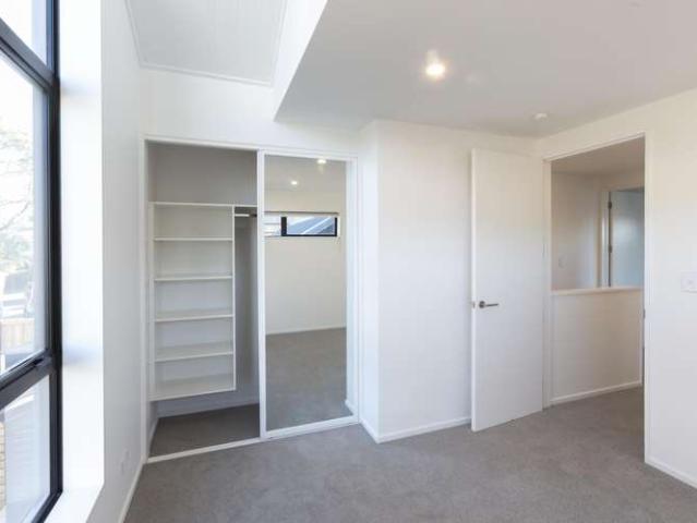 House for sale in Chaslands, Canterbury