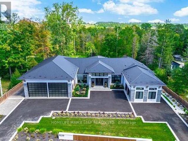 House for sale in Ontario