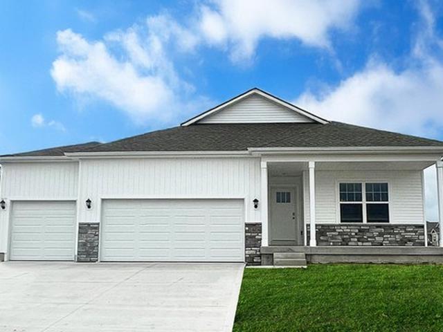 House for sale in Altoona, Iowa