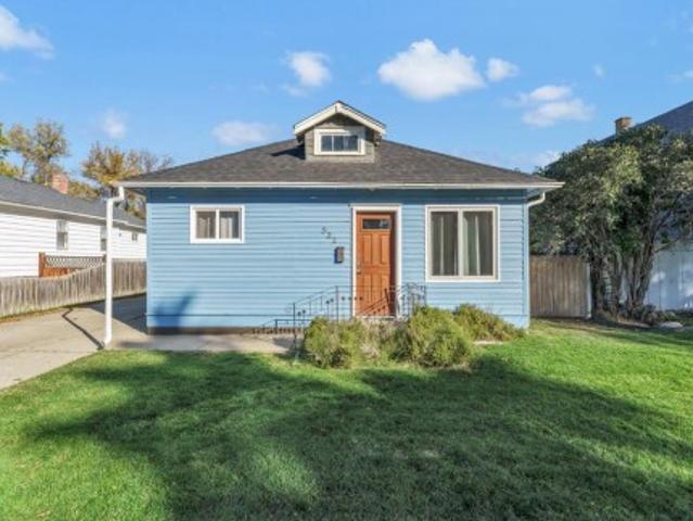 House for sale in Medicine Hat