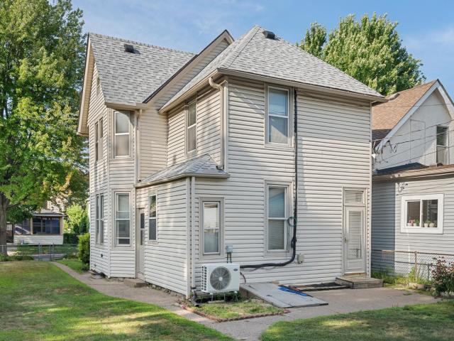 House for sale in Dayton's Bluff, Ramsey