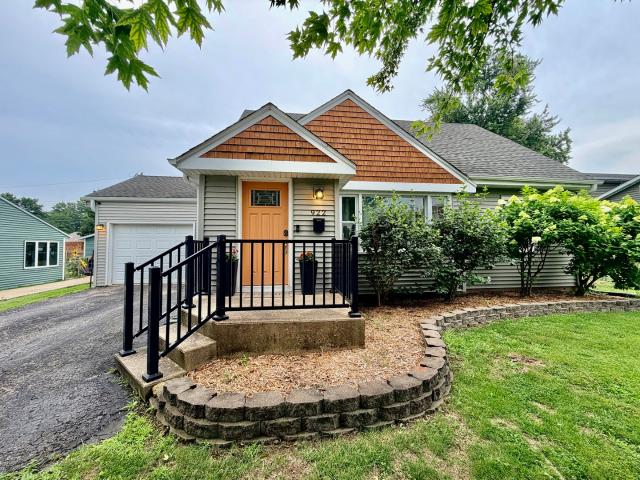 House for sale in Ottawa, Illinois