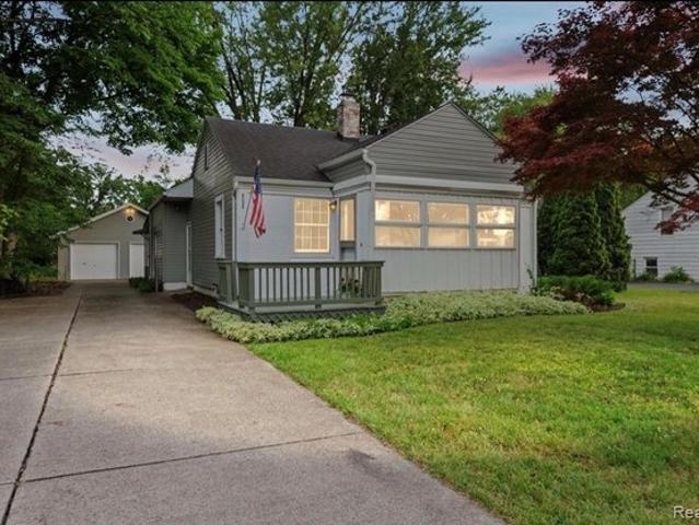 House for sale in Grosse Ile, Michigan
