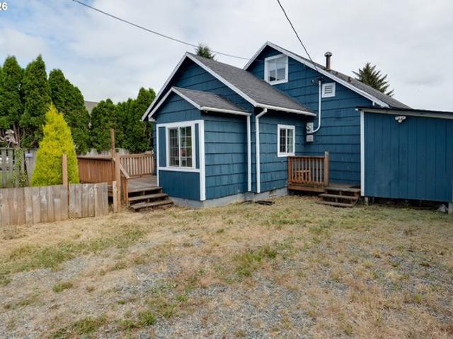 House for sale in Astoria, Clatsop County
