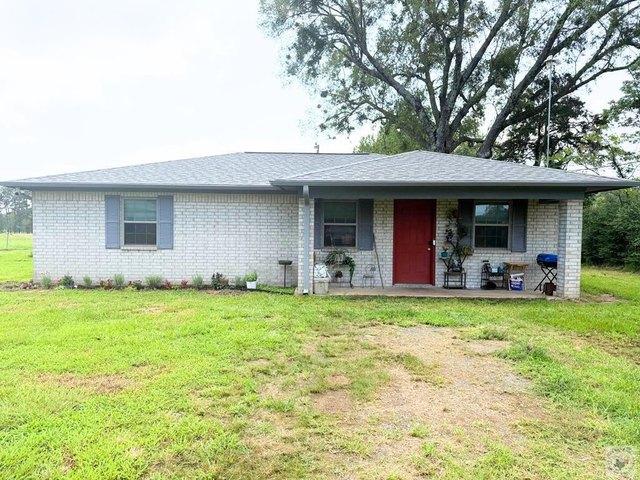 House for sale in Maud, Texas