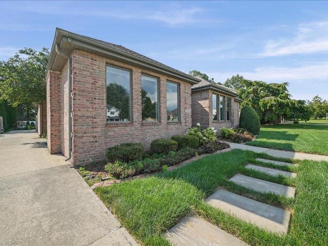 House for sale in Merrillville, Indiana
