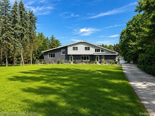 House for sale in Birch Run, Saginaw County