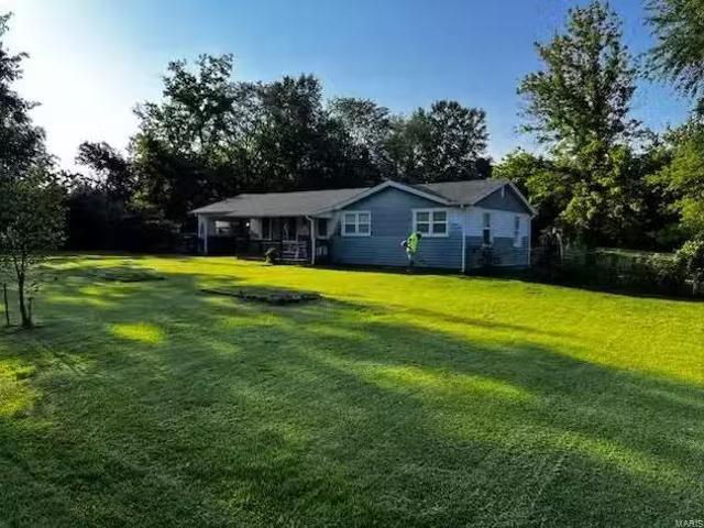 House for sale in Fulton