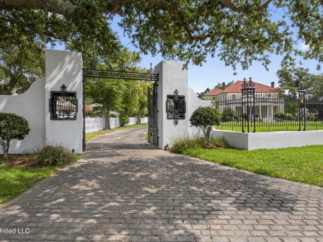 House for sale in White Harbor, Pass Christian