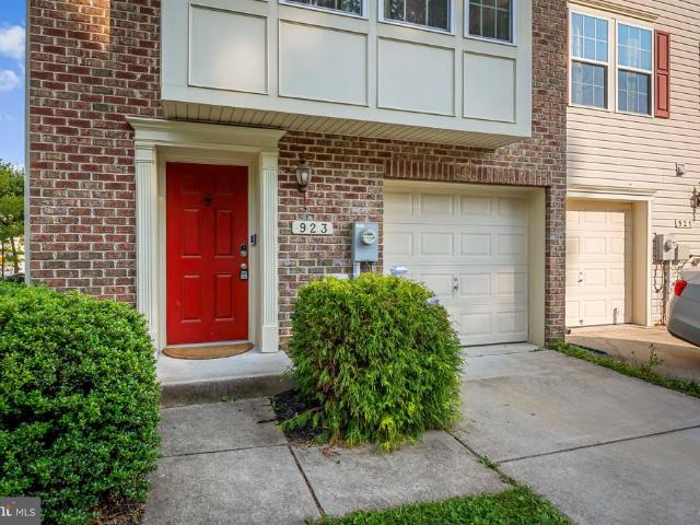 Townhouse for sale in Glen Burnie