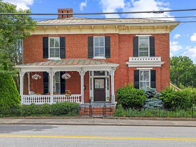 House for sale in Virginia