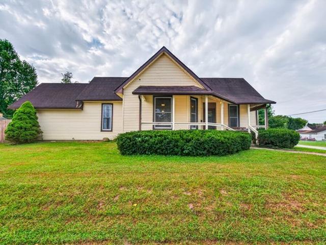 House for sale in Hope, Indiana
