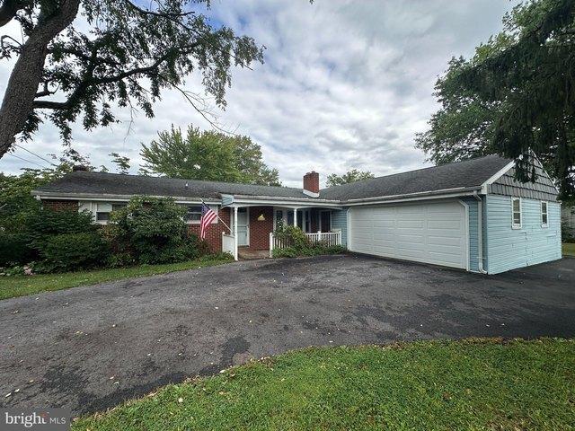 House for sale in Cumberland, Pennsylvania