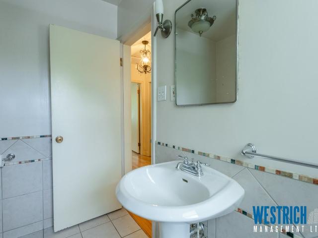 Apartment for rent in Wedgewood, Alberta