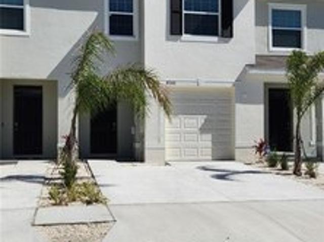 Townhouse for sale in Tampa, Florida