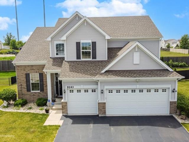 House for sale in Mchenry, Illinois