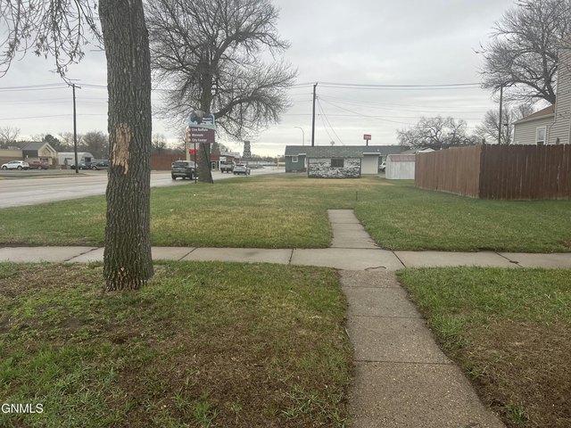 Land for sale in Jamestown, North Dakota