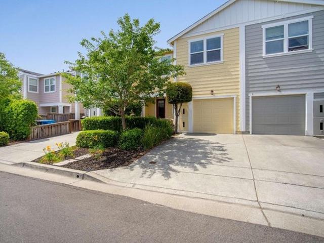 Townhouse for sale in Santa Rosa, California