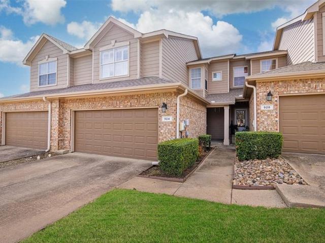 Townhouse for sale in Plano, Texas